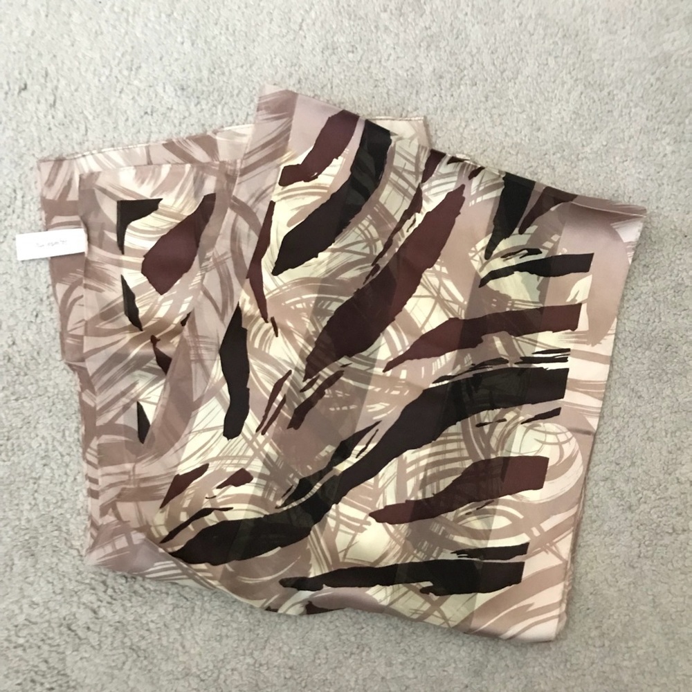 Jacqueline Ferrar 100% Silk Scarf